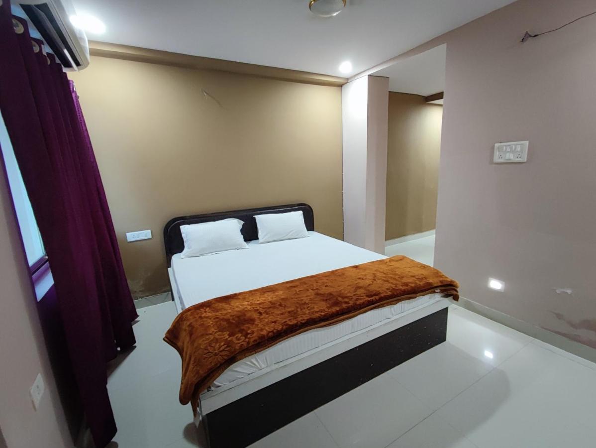 Hotel Kanha Shyam Madhubani Exterior photo